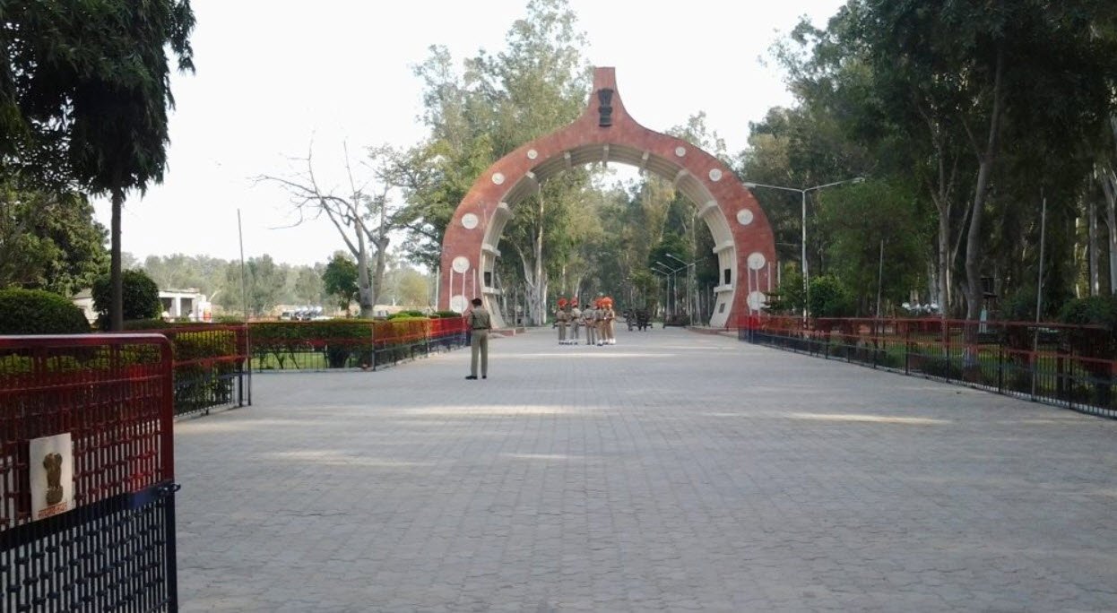 Shan-e-Hind Gate, Firozpur, Punjab - Vushii.com Shan-e-Hind Gate, Firozpur, Punjab - Vushii.com